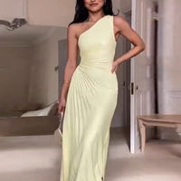 Regina | dress of the highest quality